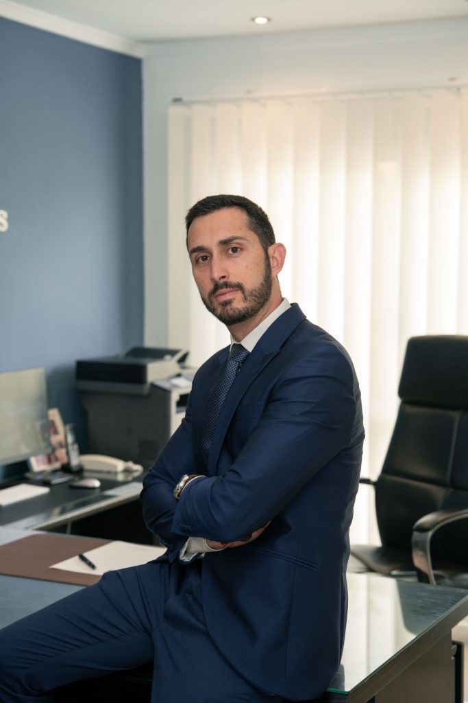 Abogado Orihuela - Accidentes de tráfico, Civil, Laboral y Sucesiones-31