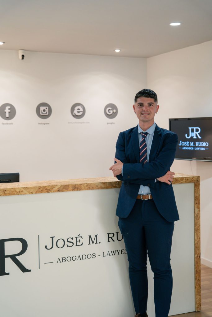 Abogado laboralista Sergio Benabent Salinas en JRubio Abogados Abogado laboral Sergio Benabent Salinas en JRubio Abogados